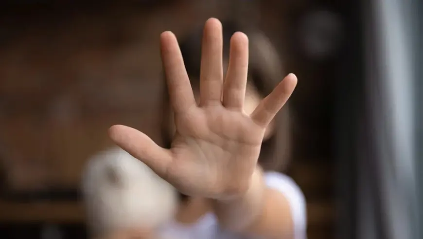 POLICIJA ISTRAŽUJE SLUČAJ SILOVANJA DJEVOJČICE (13) U POPRAVNOM DOMU, MAJKA TVRDI: "SVE SU HTJELI ZATAŠKATI"