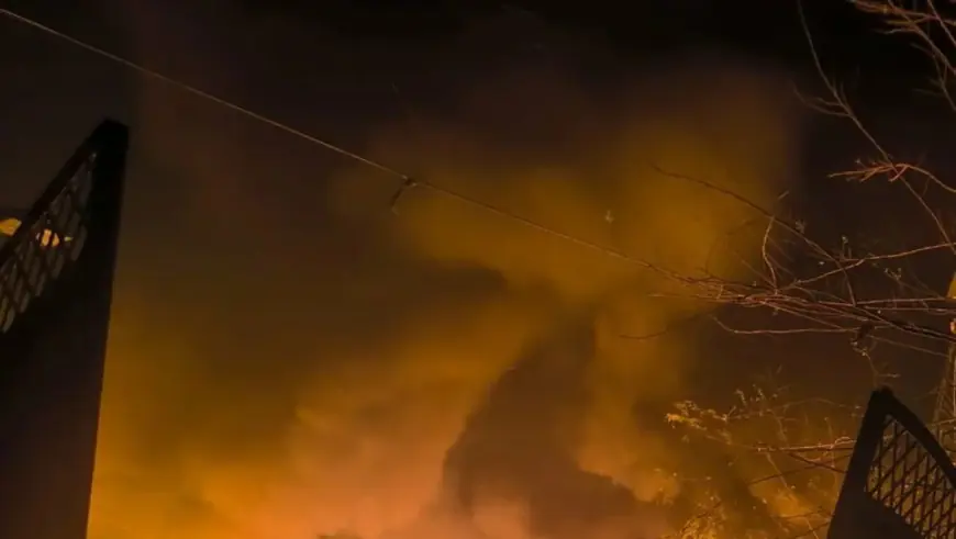 STRAVIČNA EKSPLOZIJA! "JAČINA JE BILA TAKVA DA SU NEKI DIJELOVI TIJELA PRONAĐENI OKO OBLIŽNJIH KUĆA"