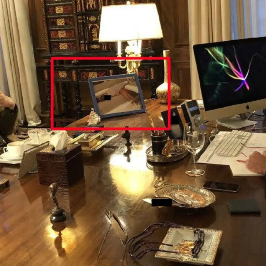 UZNEMIRUJUĆA FOTOGRAFIJA S RADNOG STOLA JEFFREYJA EPSTEINA