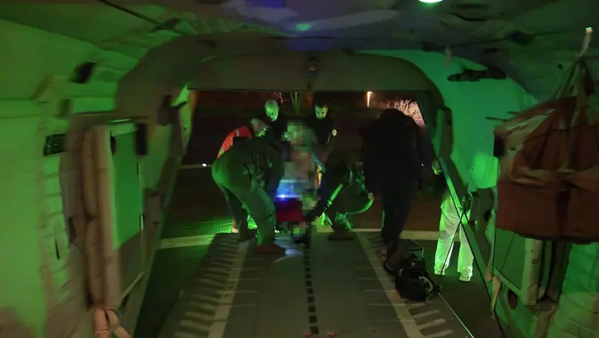 NOVOROĐENI BLIZANCI HELIKOPTEROM HITNO PREBAČENI IZ DUBROVNIKA U SPLIT