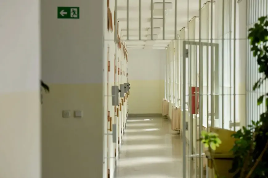 ZADARSKI NASTAVNIK I RAVNATELJ KATEDRALNOG ZBORA OSUĐEN ZA TEŠKO SPOLNO ZLOSTAVLJANJE I ISKORIŠTAVANJE DJETETA! EVO KOLIKO JE DOBIO...