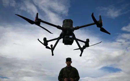 ELON MUSK POMAŽE UKRAJINI ZAUSTAVITI RUSKE DRONOVE