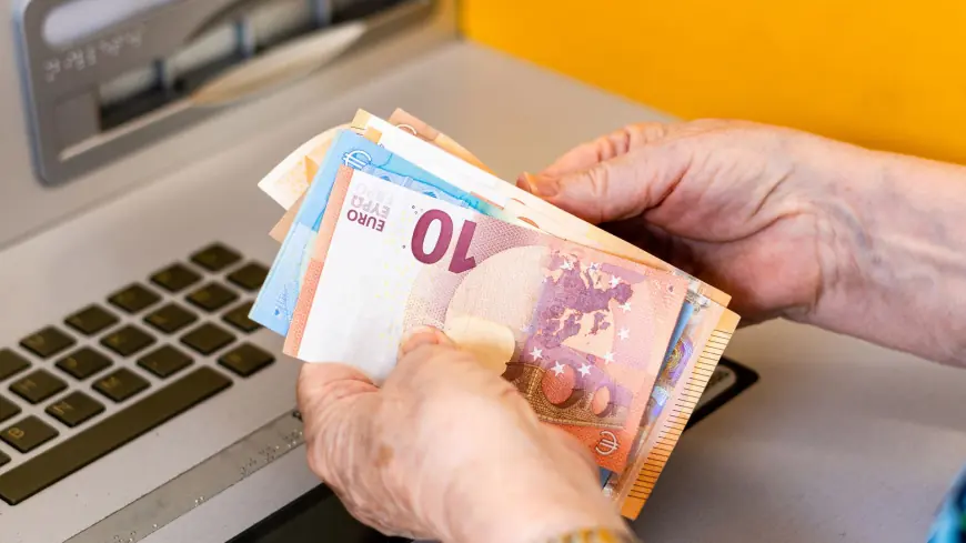 RODITELJI NJEGOVATELJI OGORČENI VLADINOM MJEROM, PORUČILI MINISTRU: "NEKA SE MAKNE, VEĆ JE POKAZAO DA JE NESPOSOBAN"