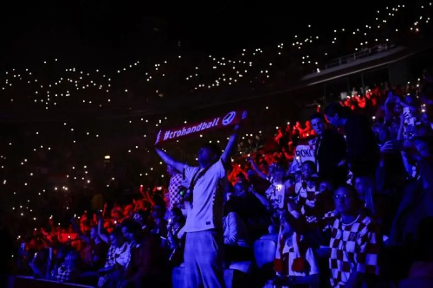 "AKO NE ZNAŠ ŠTO JE BILO" IPAK SE PJEVALA U ŠVEDSKOJ, THOMPSON PODIJELIO SNIMKE NAVIJAČA