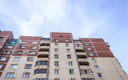 DIJETE OD 18 MJESECI PALO SA 33 METRA, OVAKO SU MU PROLAZNICE SPASILE ŽIVOT