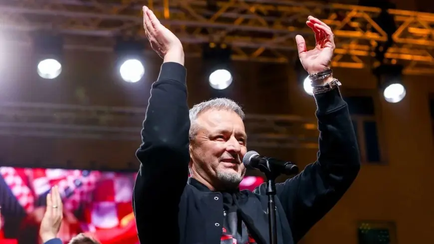 OVO SU SVE PJESME KOJE JE THOMPSON PJEVAO NA TRGU!