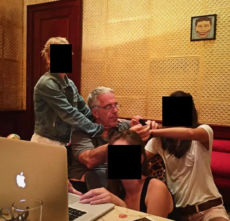 EPSTEIN SE ŽALIO NA NIZAK LIBIDO I MANJAK SNA. OTKRIVENO DA JE IMAO I SPOLNU BOLEST