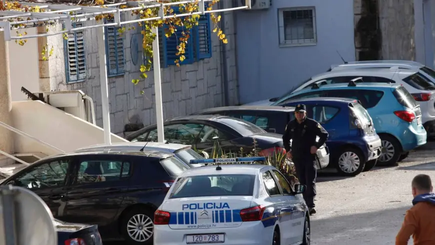 MAKLJAŽA NA OBALI: POTUKLE SE TRI ŽENE I ČETIRI MUŠKARCA, JEDNA OSOBA TEŽE OZLIJEĐENA