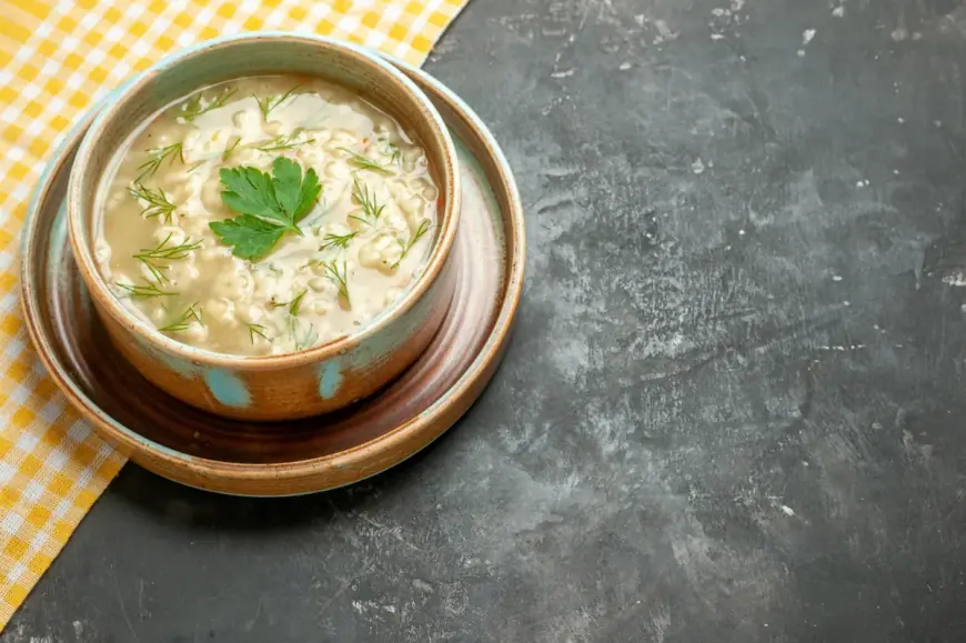 RECEPT KOJI NEMA CIJENU: STARINSKA JUHA S ČEŠNJAKOM KOJA KRIJEPI DUŠU I JAČA IMUNITET