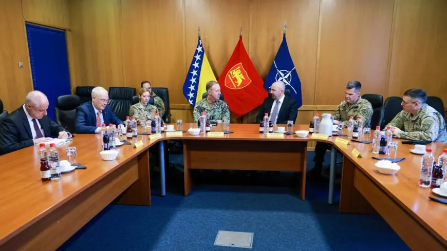 ZAPOVJEDNIK SNAGA NATO-a U NAPULJU: SAD I NATO OSTAJU POSVEĆENI OČUVANJU MIRA U BiH