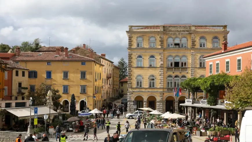 AUSTRIJANAC U LABINU PONUDIO DROGU DVOJICI MUŠKARACA: IZNENADIO SE ONIM ŠTO JE USLIJEDILO