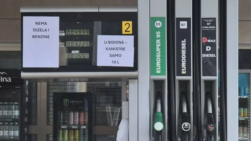 "NEMA DIZELA NI BENZINA": NEKE PUMPE VEĆ BEZ GORIVA, MINISTAR SE PRAVI ENGLEZ