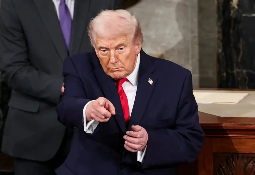 TRUMP SE USRED GOVORA OKRENUO PREMA SURADNIKU: TI SI PRVI REKAO DA NAPADNEMO IRAN!