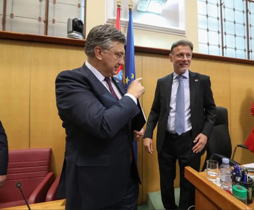 POVLAŠTENA KASTA: U SABORU I VLADI RUČAK PET EURA, SOK 1,50 EURA, A KAVA 50 CENTI...SRAMOTNO!