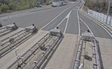 ORKANSKA BURA SRUŠILA NAPLATNU KUĆICU KOD BOLNICE: "NAJGORE SE TEK OČEKUJE"