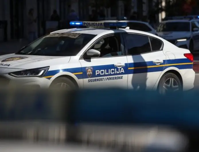 POLICIJA: DOJAVE O BOMBAMA U VIŠE SPLITSKIH ŠKOLA BILE SU LAŽNE