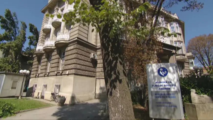 MALOLJETNIK BRUTALNO IZBODEN U PARKU