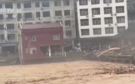 POPLAVE I ODRONI POGODILI ZEMLJU, IMA MRTVIH: NAJJAČA I NAJRAZORNIJA FAZA NEVREMENA TEK POČINJE