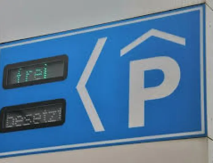 NJEMAČKI PAR GODINAMA KRAO IZ AUTOMATA ZA PARKIRANJE, UZELI GOTOVO DVA MILIJUNA EURA