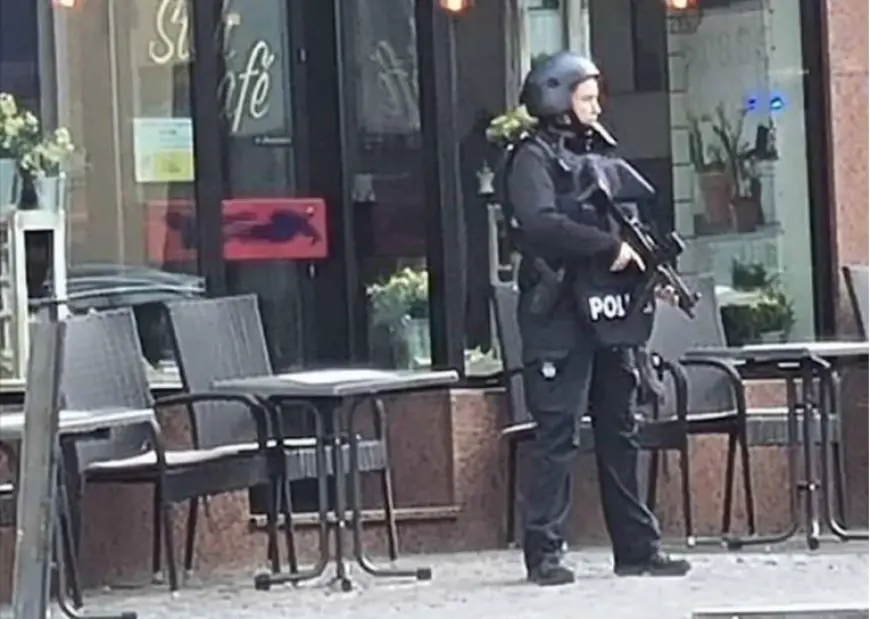 TALAČKA KRIZA U BANCI USRED NJEMAČKE: PLJAČKAŠI ZATOČILI LJUDE, POLICIJA BLOKIRALA CENTAR GRADA
