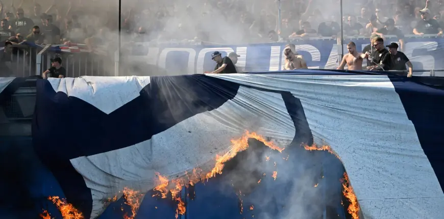 SHOW NA MAKSIMIRU! JE LI TORCIDA ZAPALILA BAD BLUE BOYSIMA NAJVEĆI TRANSPARENT?