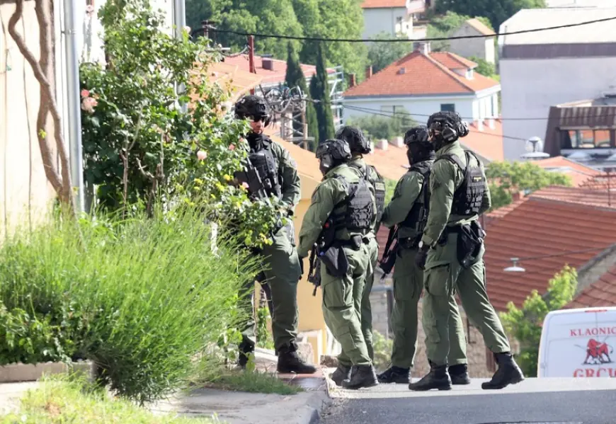 POTRAGA U DRNIŠU, STIGLI SPECIJALCI, HELIKOPTER, DRONOVI. OGLASIO SE I GRADONAČELNIK