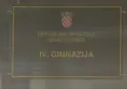 POBUNA RODITELJA U ZAGREBAČKOJ GIMNAZIJI: "IZGUBILI SU JEDNO POLUGODIŠTE ŠKOLOVANJA"