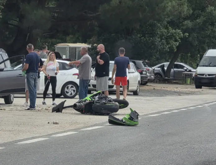 DETALJI TEŠKE PROMETNE KOD ZADRA. POGINULI MLAIĆ I DJEVOJKA, ON NIJE NOSIO KACIGU