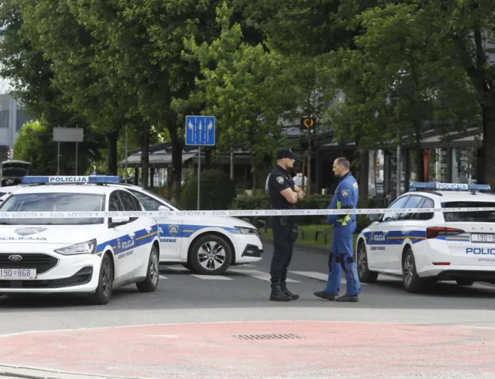 DRAMA U ZAGREBU: EKSPLOZIJA U RESTORANU BRZE HRANE, DVIJE OSOBE HITNO PREVEZENE U BOLNICU