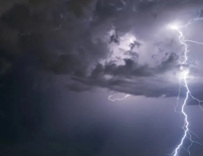 STIŽE NAGLA PROMJENA VREMENA: UPALJEN NARANČASTI METEOALARAM ZA OVE DVIJE REGIJE