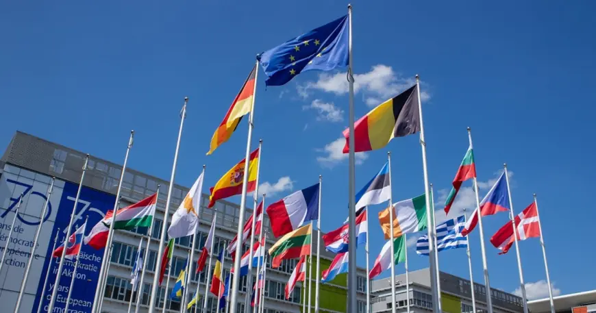 POSTIGNUT DOGOVOR O UREDBI KOJA ĆE UBRZATI POVRAT NELEGALNIH MIGRANATA U CENTRE IZVAN EU-a