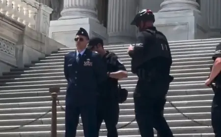 AMERIČKI VOJNIK PRED KAPITOLOM POZVAO NA TRUMPOV OPOZIV. ODMAH JE UHIĆEN