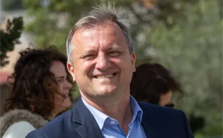 PIJANDURA I KLOŠAR BRANKO DUKIĆ PRODAO CESTU HOTELU HYATT!