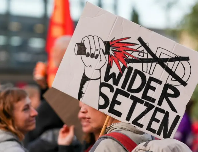 TISUĆE NA ULICAMA NJEMAČKOG GRADA NA PROSVJEDU PROTIV AfD-a