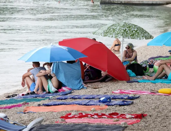 SAMO JEDAN DIO ZEMLJE IZBJEĆI ĆE PROMJENU VREMENA! METEOARALM NA SNAZI: BIT ĆE PLJUSKOVA I GRMLJAVINE