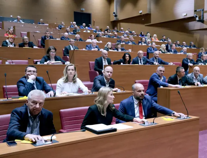 SABORSKI ZASTUPNICI RADE JOŠ TRI DANA, A ONDA SLIJEDI DVOMJESEČNI ODMOR