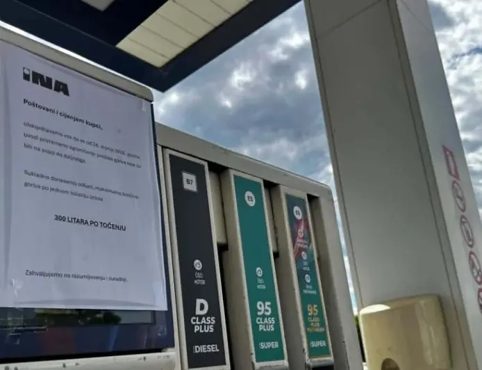 INA I PETROL OGRANIČILI TOČENJE GORIVA: OVAJ NATPIS JE DOČEKAO VOZAČE