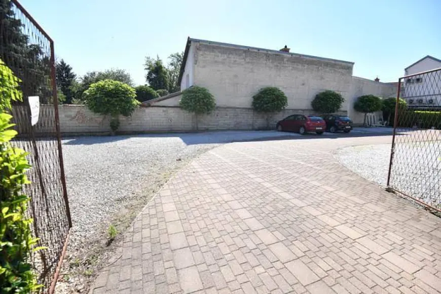 OSUMNJIČENI ZA PUCNJAVU U ČAKOVCU I DALJE U BIJEGU: POLICIJA PRONAŠLA AUTOMOBIL
