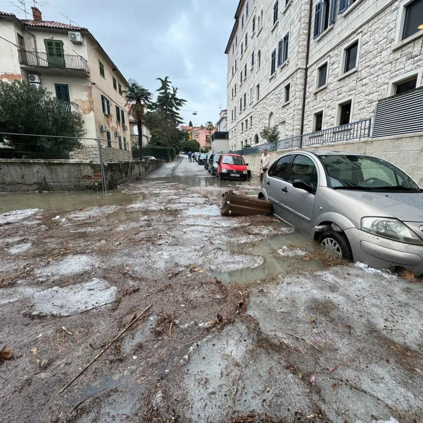 CRVENI ALARMI ZA DALMACIJU, METEOTSUNAMI NA HVARU, VISU... STIŽE NOVA FRONTA