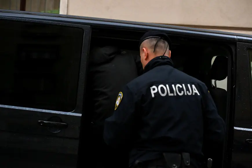 USKOK ISTRAŽUJE POLICAJKU: ‘LOKALNIM POLITIČARIMA JE ODAVALA PODATKE KAKO BI OSIGURALA GLASOVE NA IZBORIMA‘