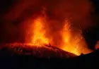 ETNA VRIJE, SICILIJA PARALIZIRANA: TISUĆE TURISTA ZATOČENO, OTKAZANO PREKO 200 LETOVA