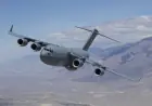 GOLEMI AMERIČKI VOJNI AVION SLETIO U MOSKVU