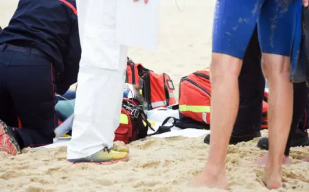 DRAMATIČNO SPAŠAVANJE NA PLAŽI! REANIMIRALI MUŠKARCA 40 MINUTA I VRATILI MU PULS: "NISMO RAZMIŠLJALI NI SEKUNDE"
