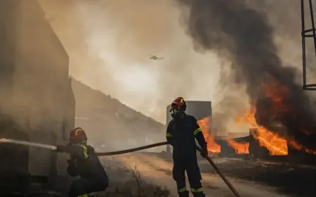 GORI POPULARNO LJETOVALIŠTE: U TIJEKU MASOVNA EVAKUACIJA