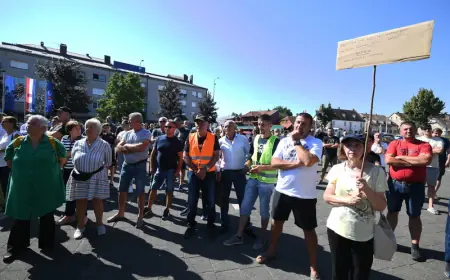 PROSVJED U GOSPIĆU ZBOG OPASNOG OTPADA. "IZDALI SU LIKU"