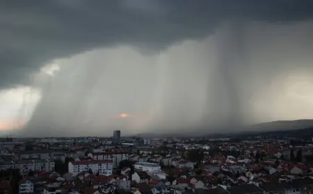 STIŽU GRMLJAVINSKA NEVREMENA I OLUJNI VJETAR: DVIJE REGIJE POD UPOZORENJEM