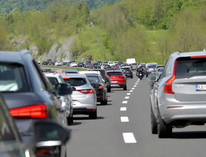 NA A1 KOLONA OD 10 KILOMETARA