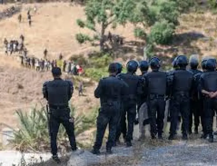 MAROKANSKA POLICIJA ZAUSTAVILA NOVI POKUŠAJ ULASKA MIGRANATA U CEUTU