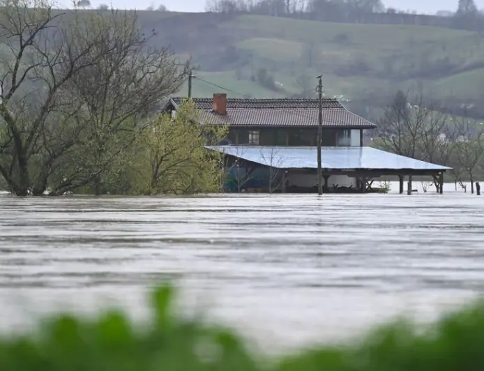 ALARMANTNO UPOZORENJE ZA HRVATSKU, POVJESNIČAR: "KATASTROFE MOGU DOLAZITI JEDNA ZA DRUGOM"