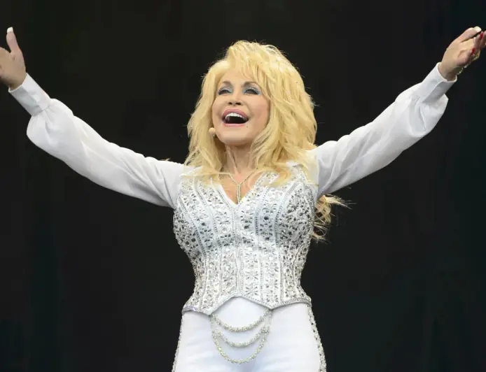 TENNESSEE ŽELI IMENOVATI ZRAČNU LUKU PO DOLLY PARTON
